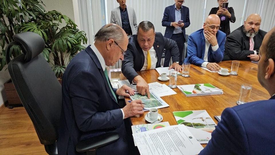 Cubatão oferece área no Polo Industrial para condomínio logístico.