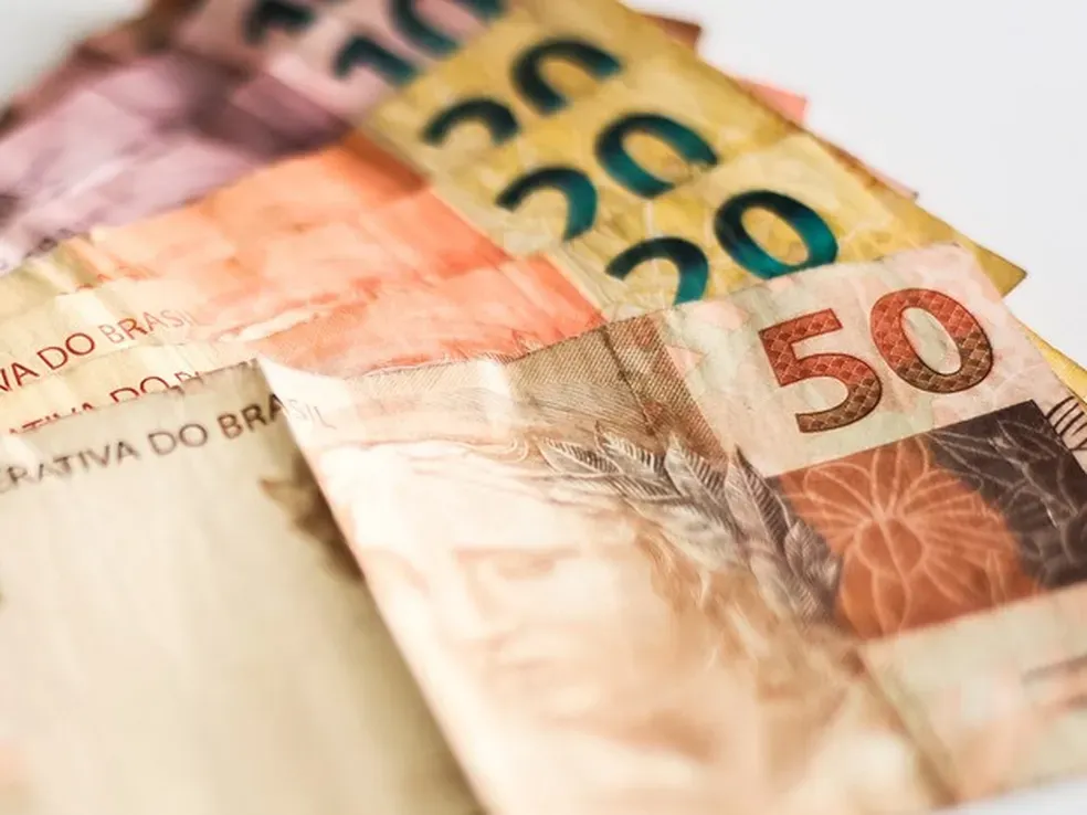 Dinheiro esquecido do PIS/Pasep: saques começam nesta sexta; veja calendário de pagamentos