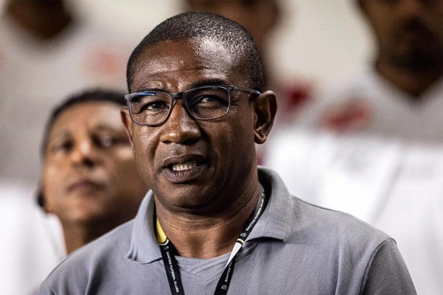 César Sampaio é mantido como técnico interino para jogo contra o Red Bull Bragantino