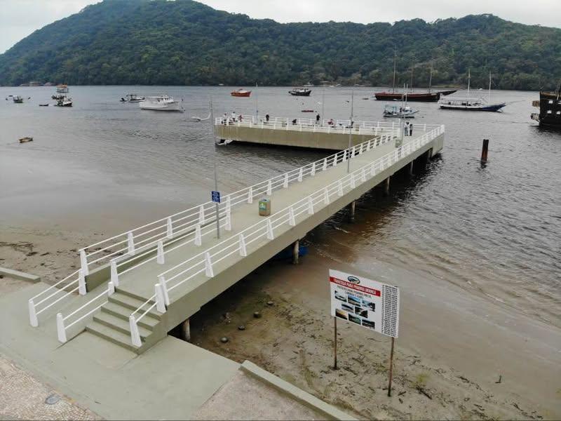 Píer flutuante de Bertioga completa 10 dias interditado por risco de afundamento