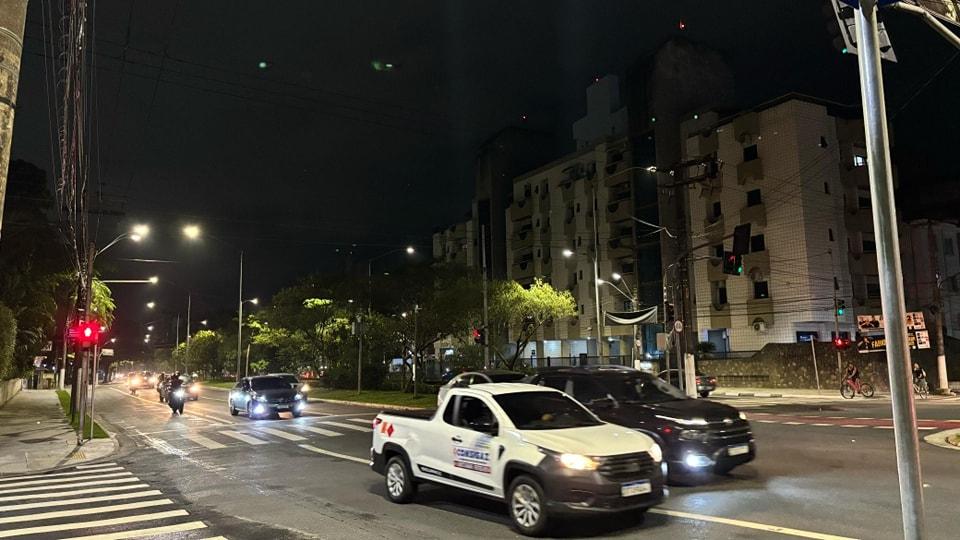 Prefeitura entrega nova iluminação pública da Avenida Dom Pedro 100% em LED