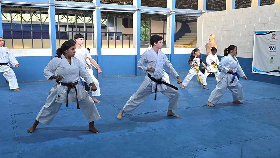 Guarujá celebra Dia do Praticante do Karatê com encontro neste sábado (7)