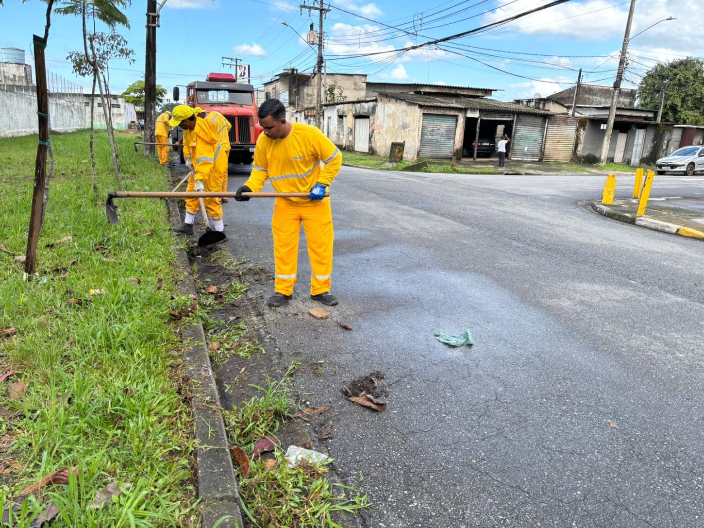 Vila da Noite e Jardim Boa Esperança  recebem serviços de zeladoria