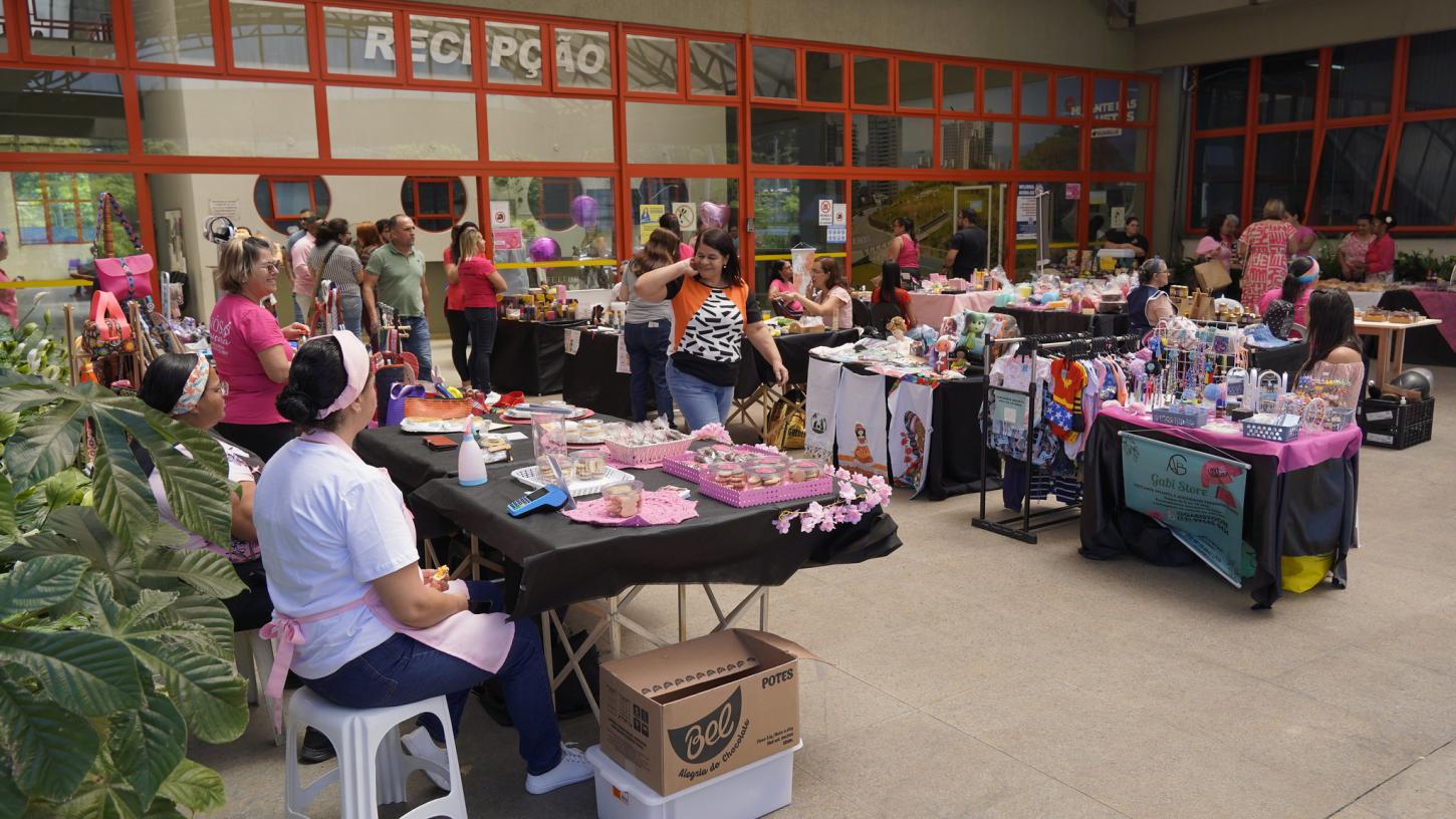 Feira Criativa oferece oportunidades para empreendedoras de Guarujá