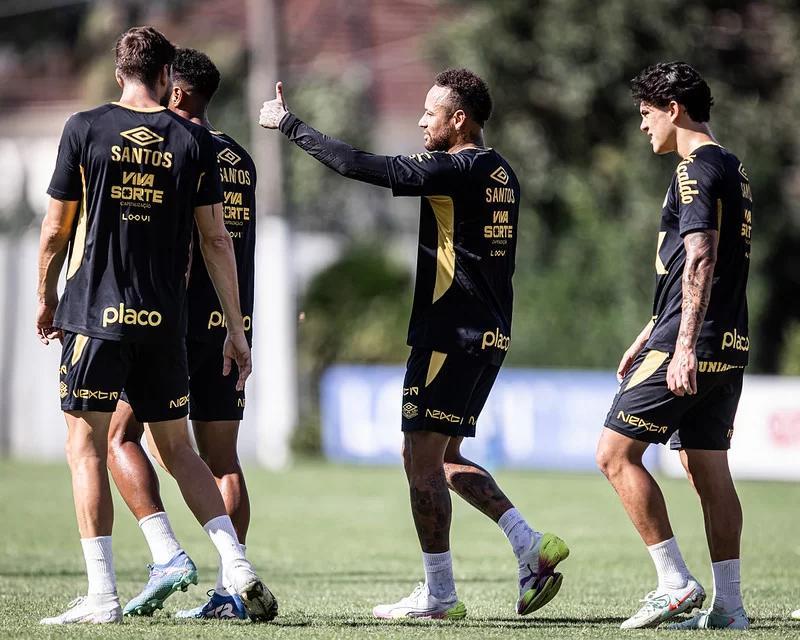 Santos recebe convite para jogos nos EUA e até Rússia, mas deve ficar no CT