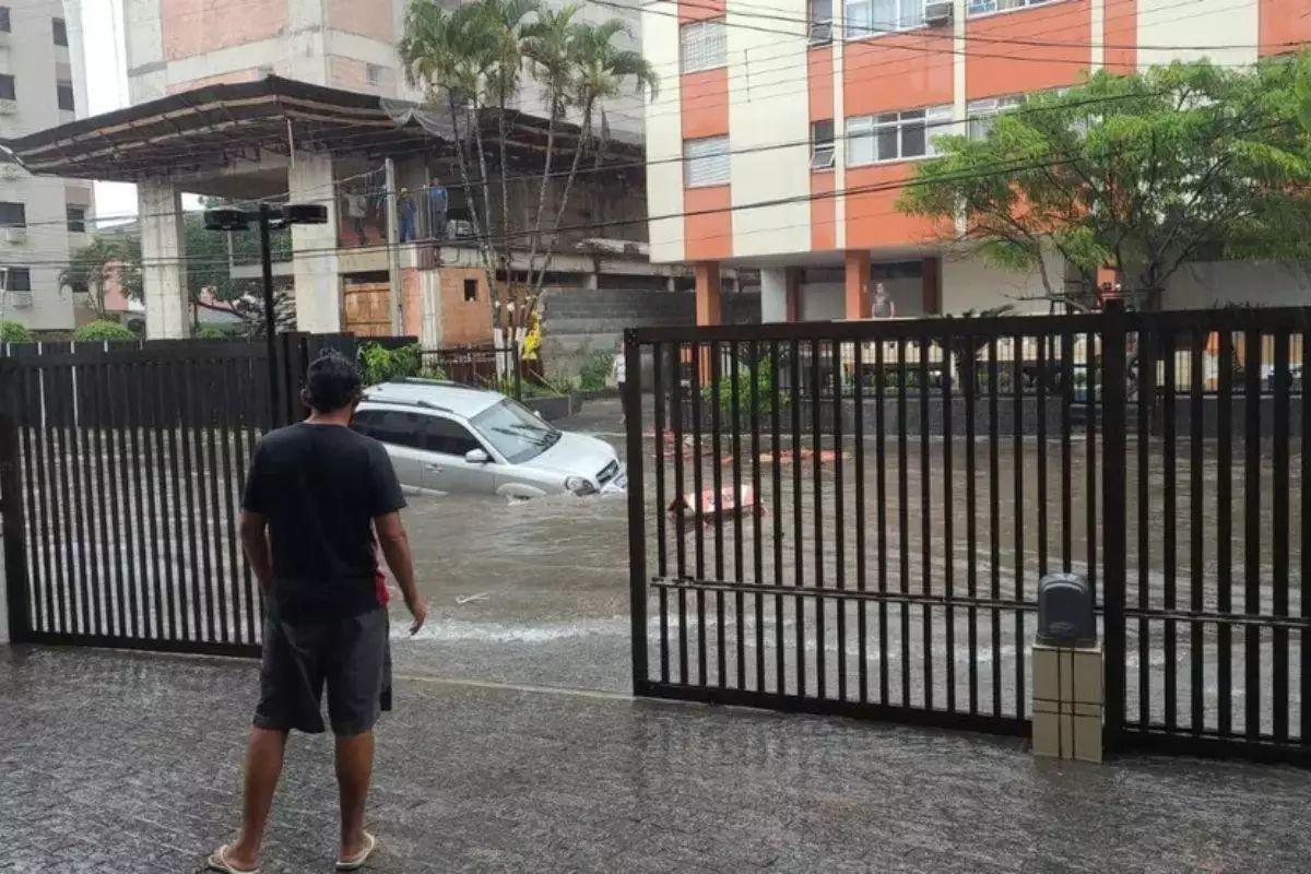 Obras contra alagamentos devem beneficiar mais de 16 mil moradores em Guarujá