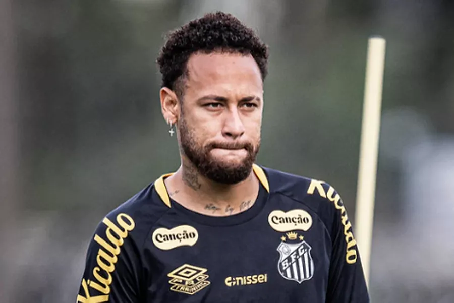 Neymar sofre lesão na coxa direita e desfalca Santos no clássico contra o São Paulo