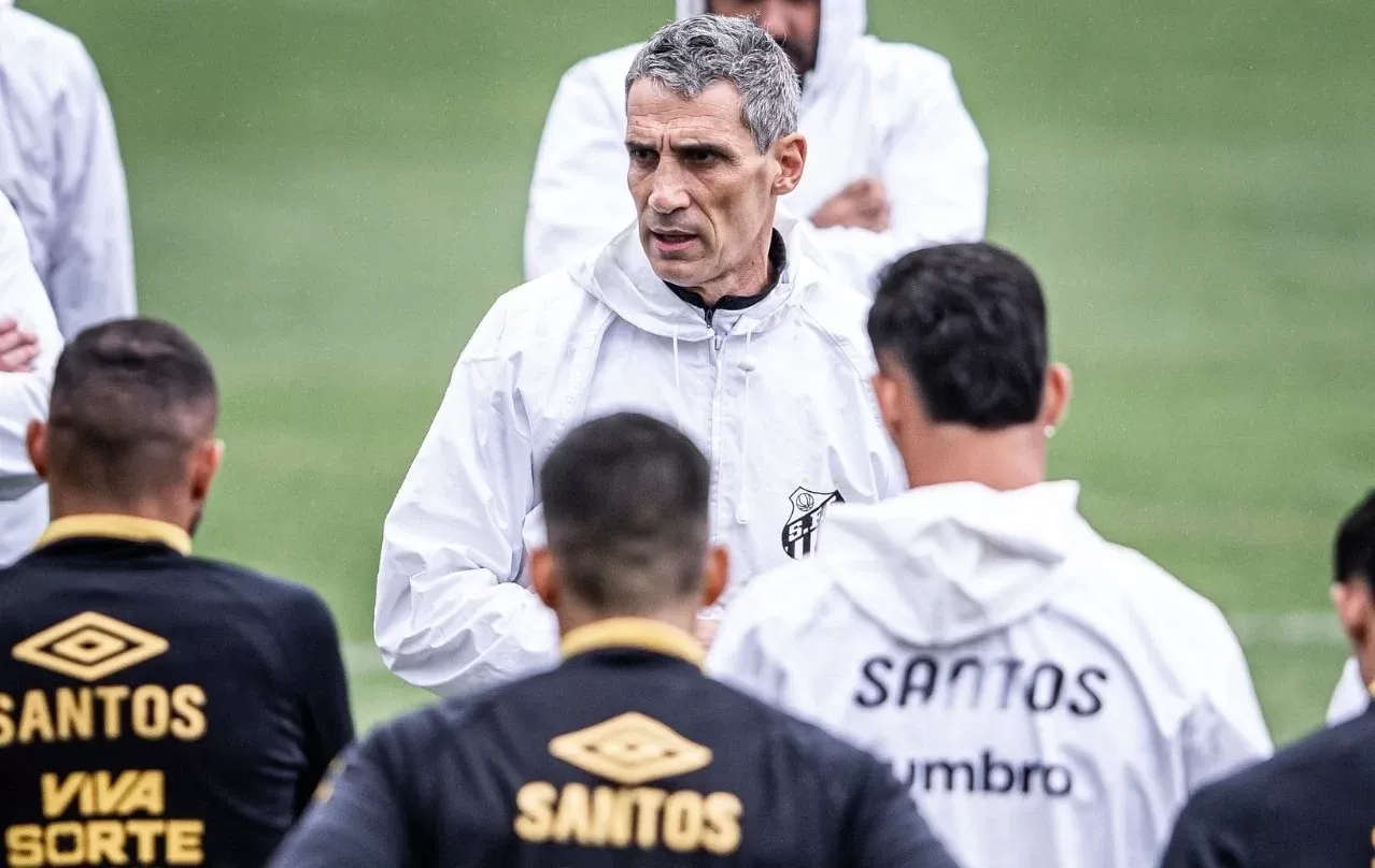 Santos conta com tabu histórico contra o Vitória na Vila para se afastar do Z-4; veja onde assistir