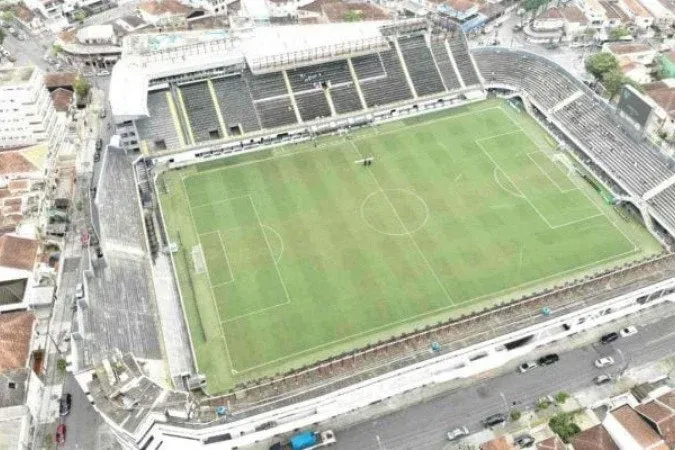 São Paulo avalia mandar mais jogos na Vila Belmiro ainda em 2025
