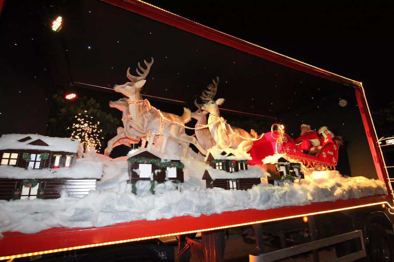 Caravana de Natal da Coca-Cola confirma passagem por Guarujá e São Vicente