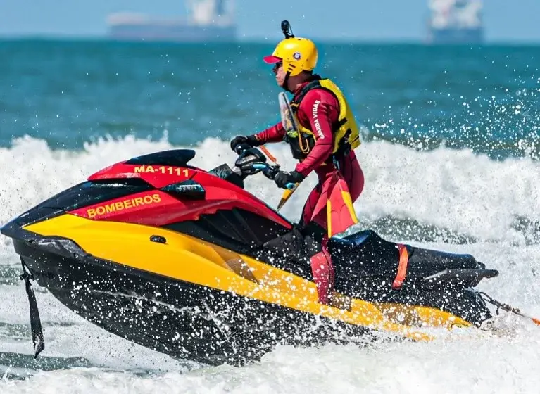 Feriado prolongado tem mais de 150 vítimas salvas e duas mortes por afogamento no litoral de SP