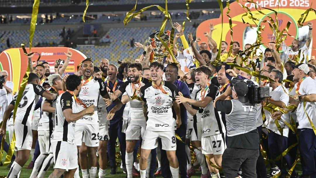 Corinthians vence o Vasco e conquista o tetracampeonato da Copa do Brasil