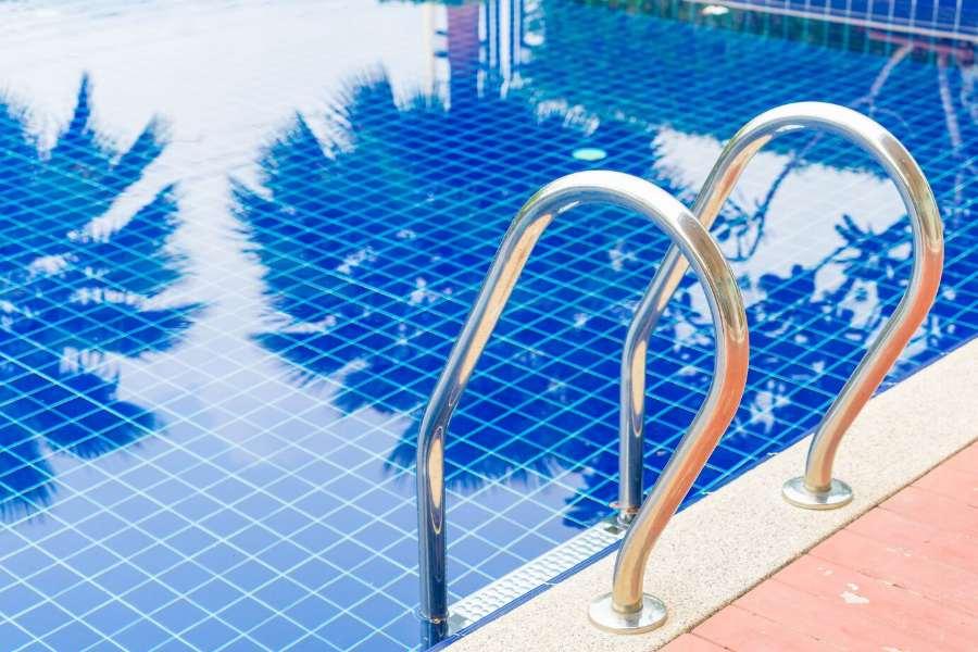 Conheça cuidados e orientações para uma boa diversão na piscina