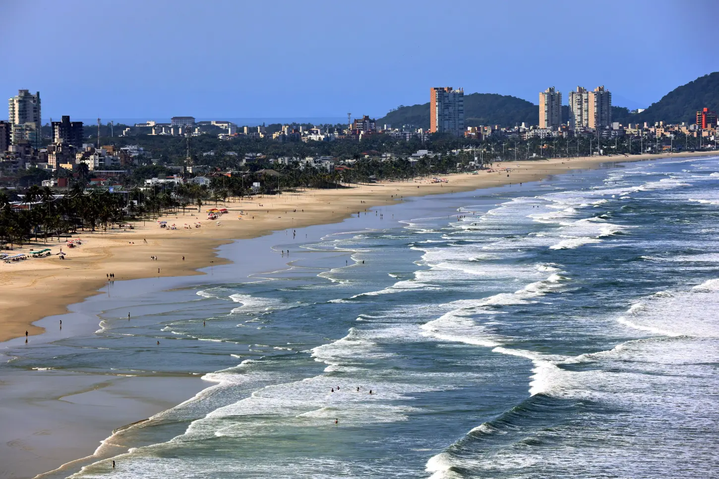Melhor praia de São Paulo para turismo é de Guarujá, segundo prêmio de associação mundial; saiba mais