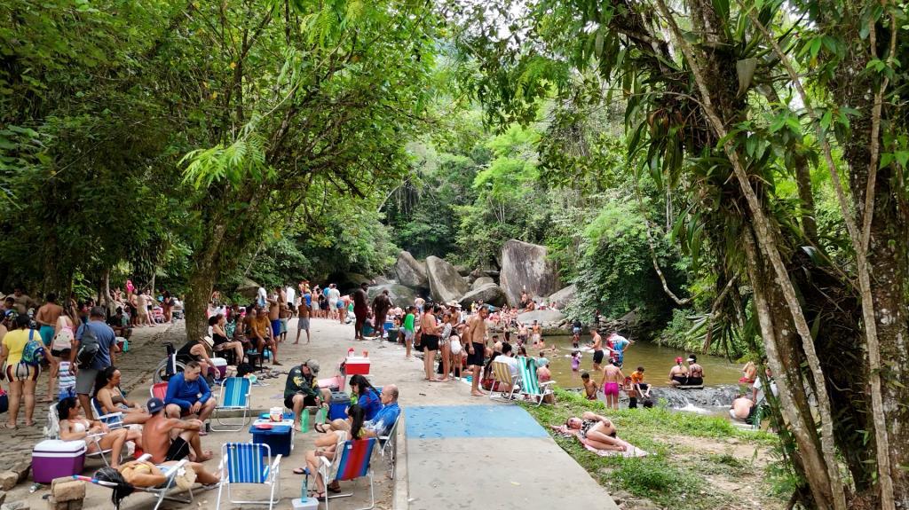 Mongaguá prevê multas de até R$ 3,4 mil por descumprimento de regras no Poço das Antas