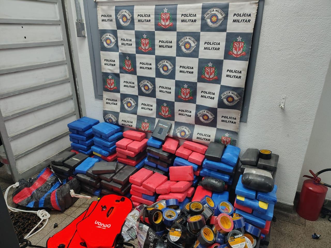 Polícia Militar causa prejuízo milionário ao crime organizado com apreensão de aproximadamente 300kg de pasta base de cocaína