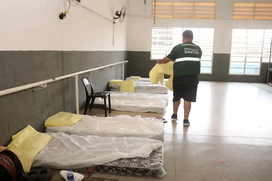 Santos disponibiliza abrigo para famílias atingidas por incêndio na Zona Noroeste