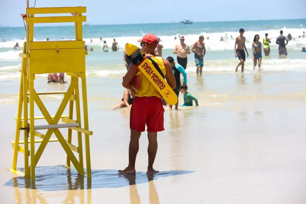 Três mortes por afogamento são registradas em Praia Grande neste domingo