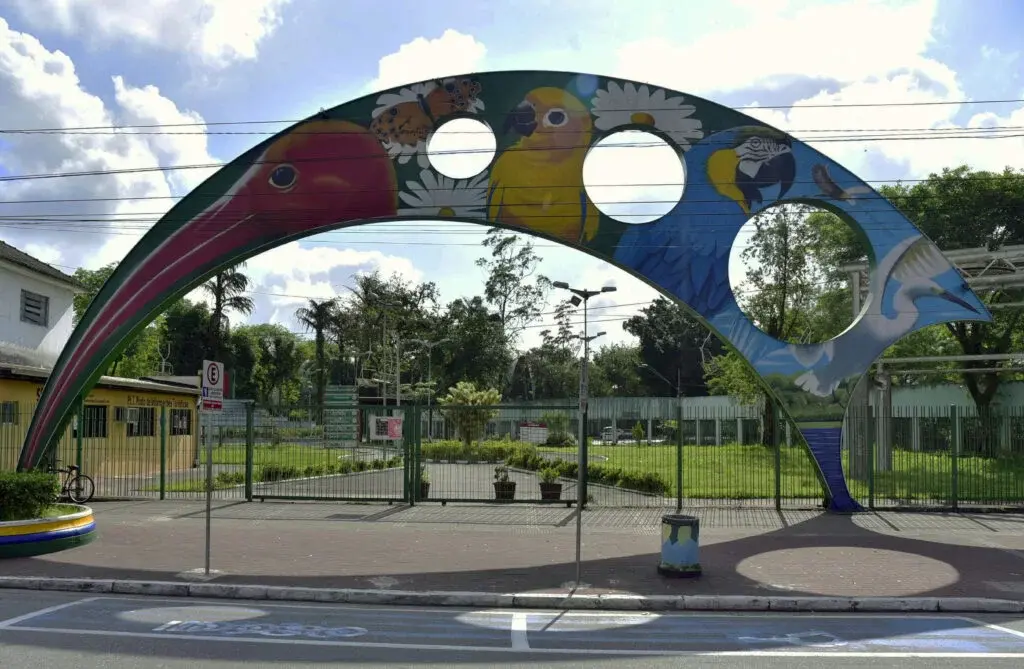 Adolescente de 17 anos é agredida com socos no rosto no Parque Anilinas, em Cubatão