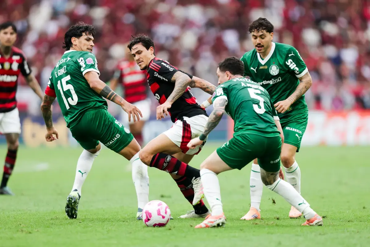 Flamengo e Palmeiras entram em top-5 de melhores times do mundo