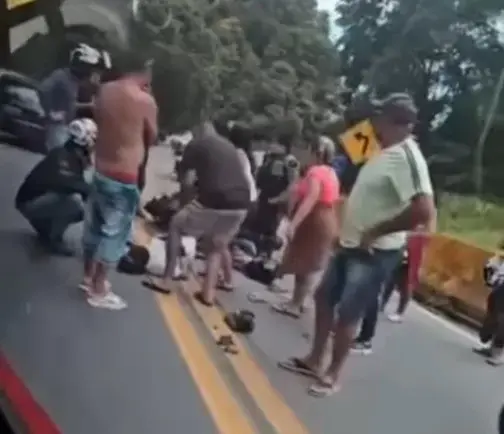 Motociclista morre após colisão com caminhonete na rodovia Mogi-Bertioga
