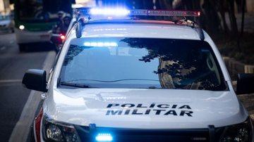 Pai chega em casa embriagado, ataca filho com facão e acaba morto em Praia Grande