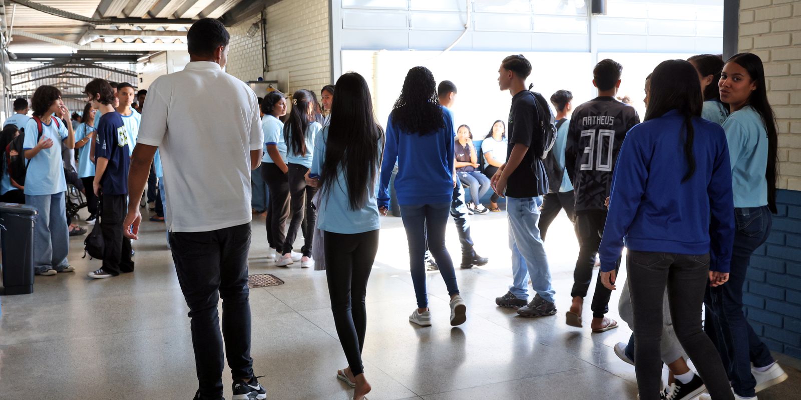 Pé-de-Meia: incentivos pagos a estudantes nascidos em setembro e outubro