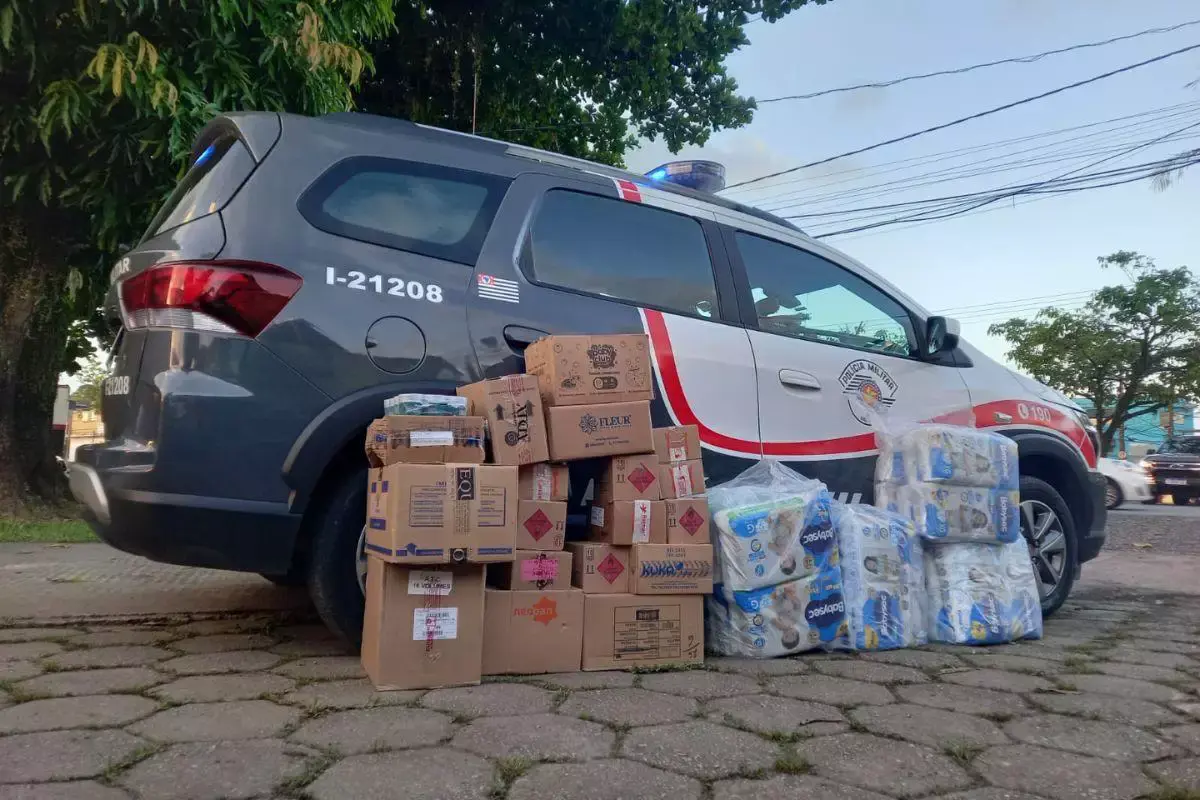 PM faz perseguição e impede roubo de carga com mercadorias em Guarujá