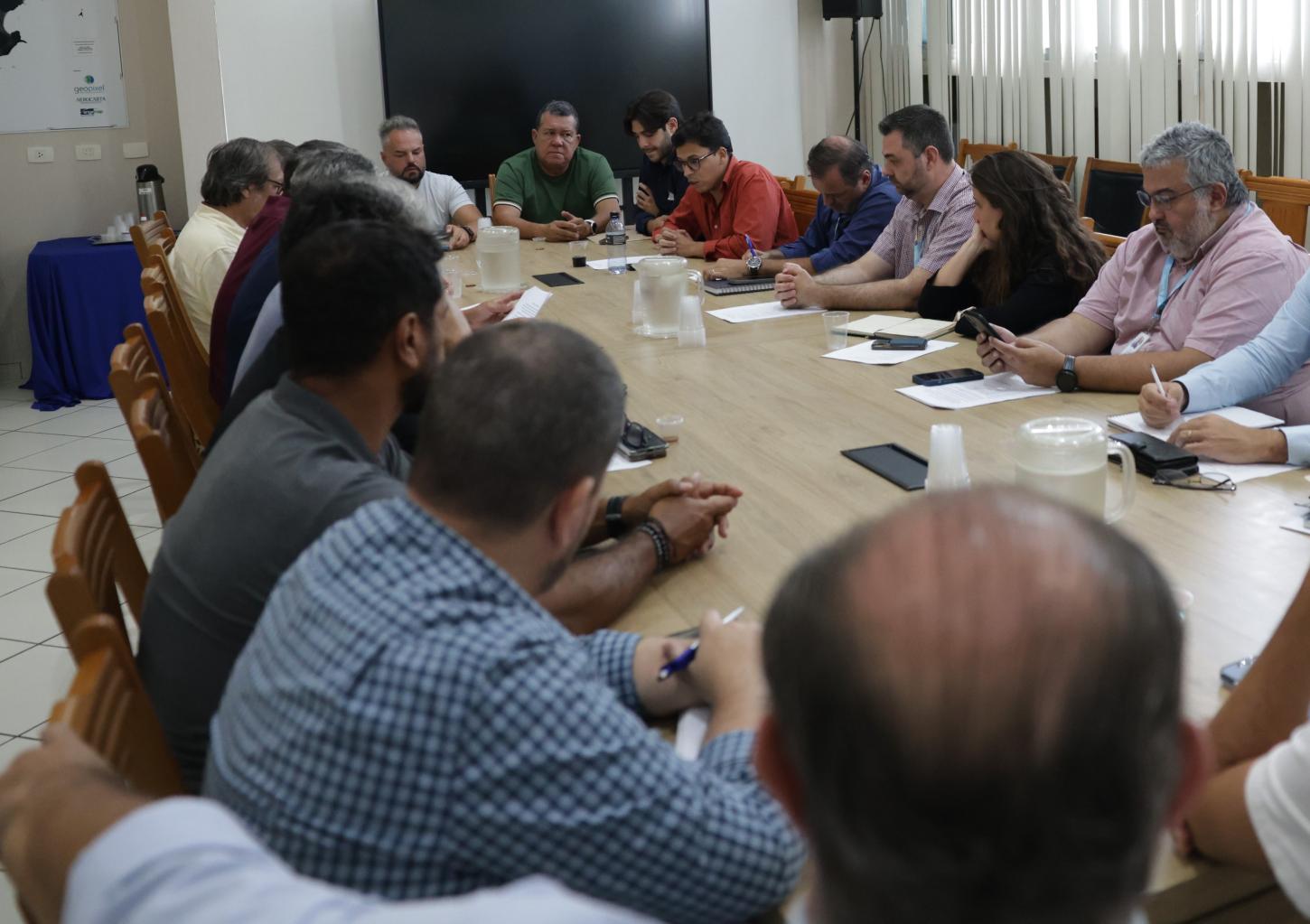 Prefeitura de Guarujá cobra da Sabesp atenção e cumprimento às regras de mobilidade urbana