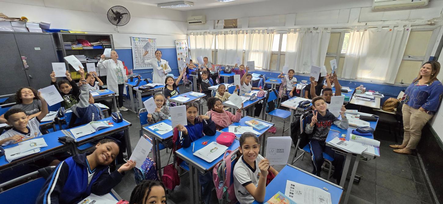 Prefeitura realiza ações em escolas municipais no Dia B da Saúde Bucal nesta sexta-feira (20)