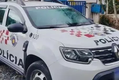 Quadrilha é detida em Guarujá por cercar e atacar pedestres no meio da rua