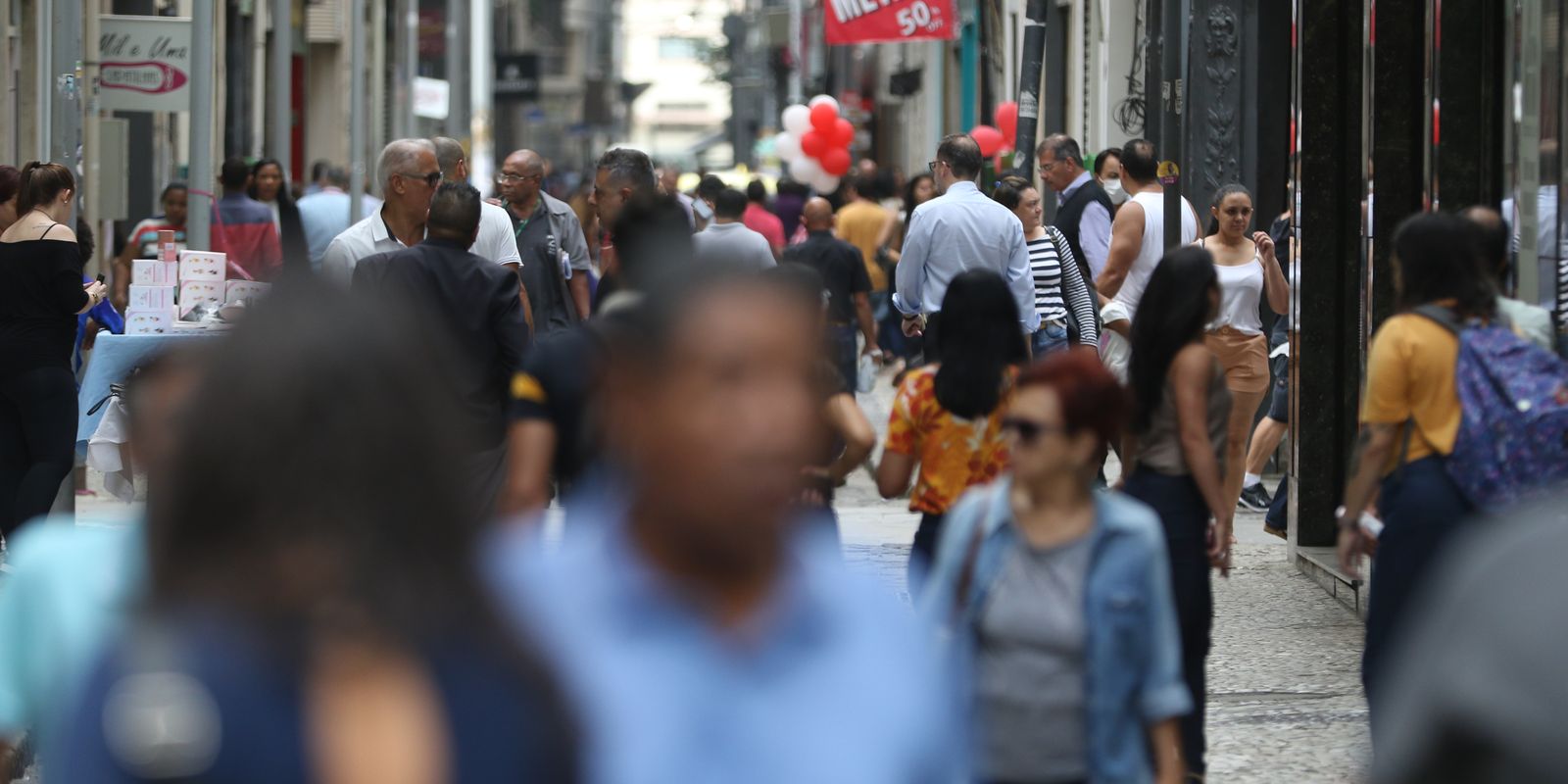 Abono salarial inicia pagamento para nascidos em março e abril