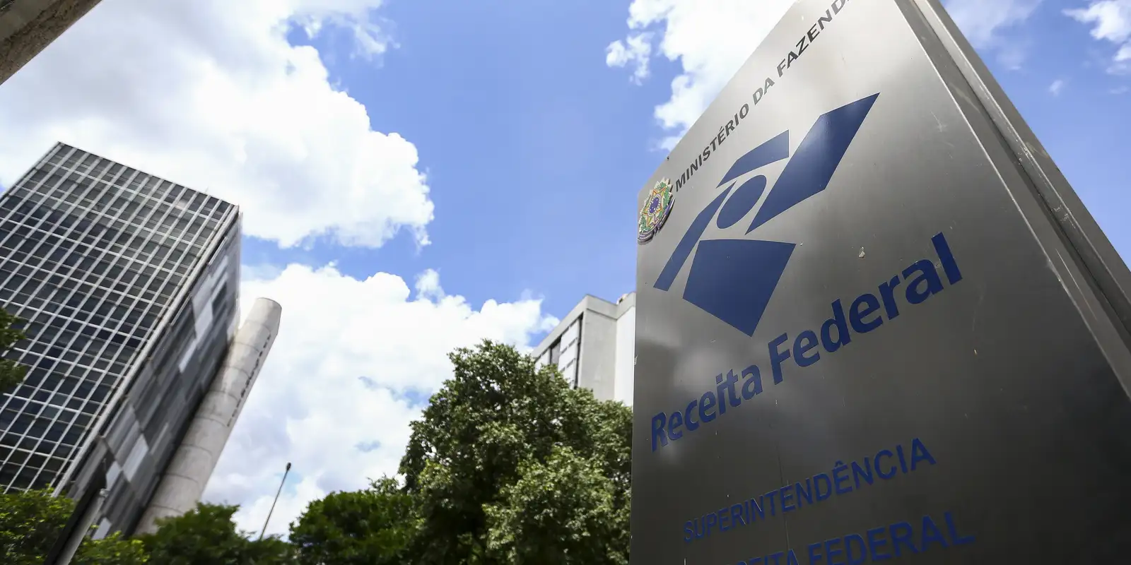 Receita federal alcança R$ 229,2 bilhões em março e estabelece novo recorde