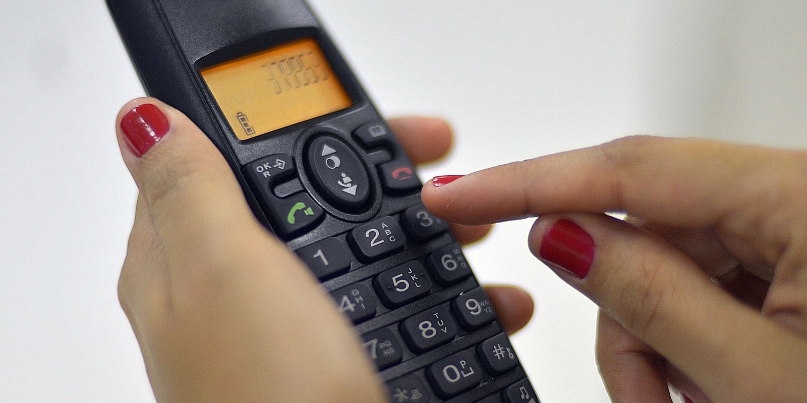 Serviço de telefonia fixa da Oi é arrematado por R$ 60 milhões