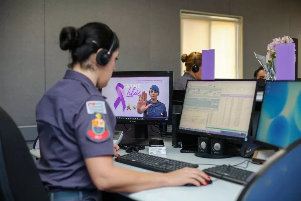 Sistema que integra PM e DDMs agiliza medidas protetivas para vítimas de violência em Santos