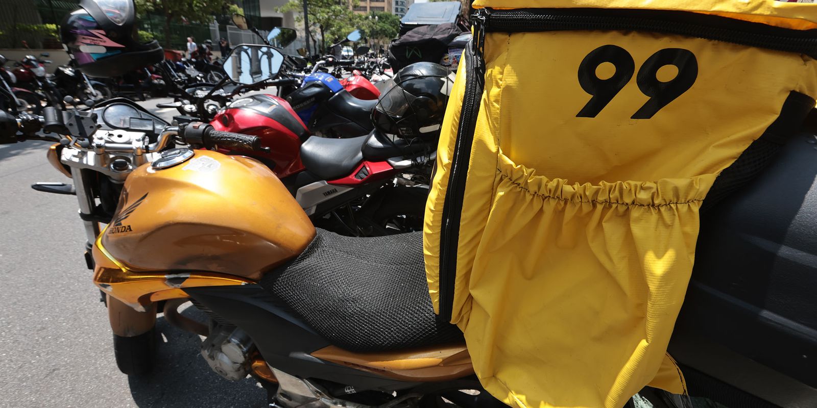 99 implementa tecnologia avançada para monitorar motociclistas parceiros