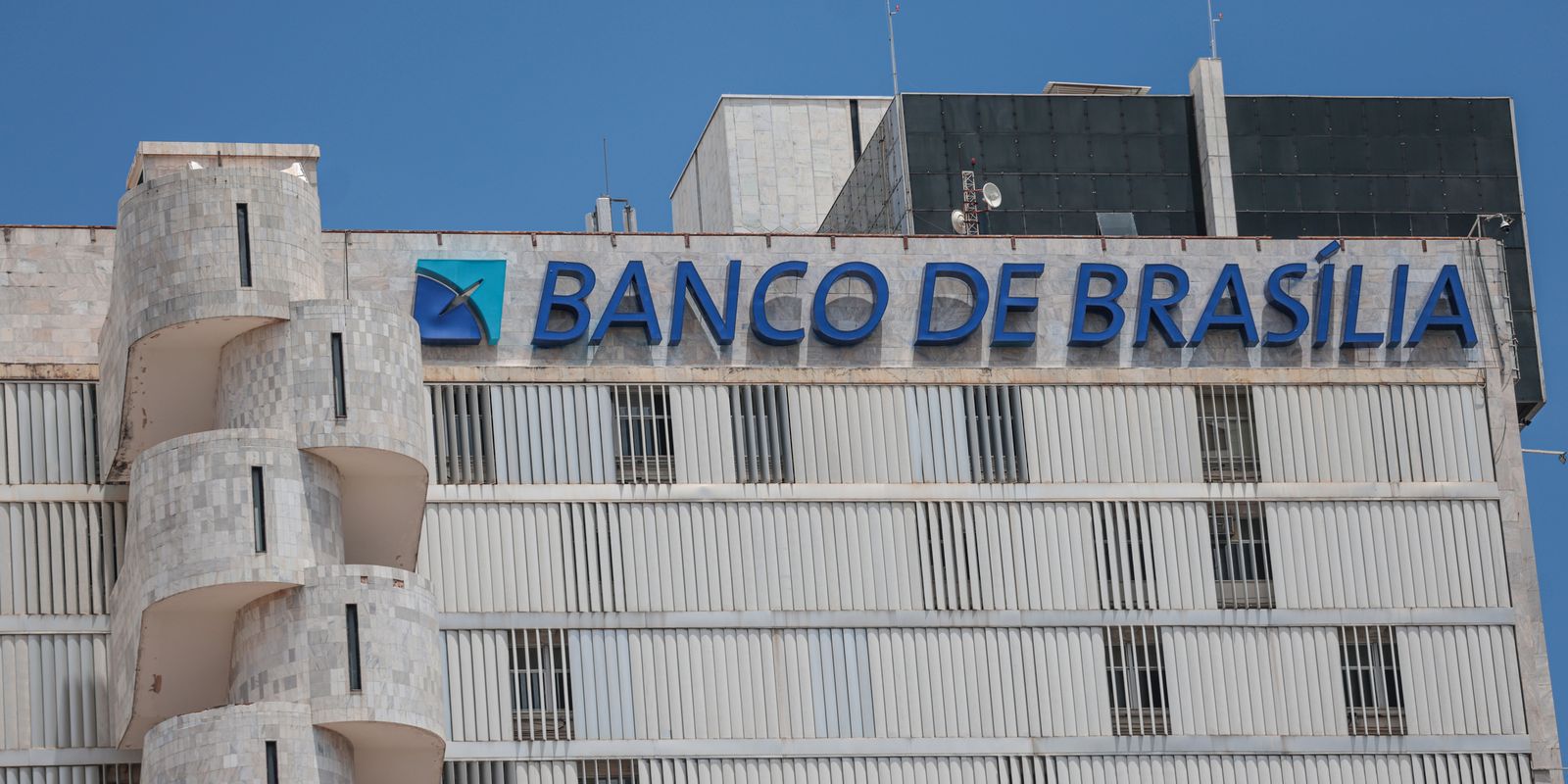 BRB altera regras para permitir aportes parciais e impulsionar aumento de capital