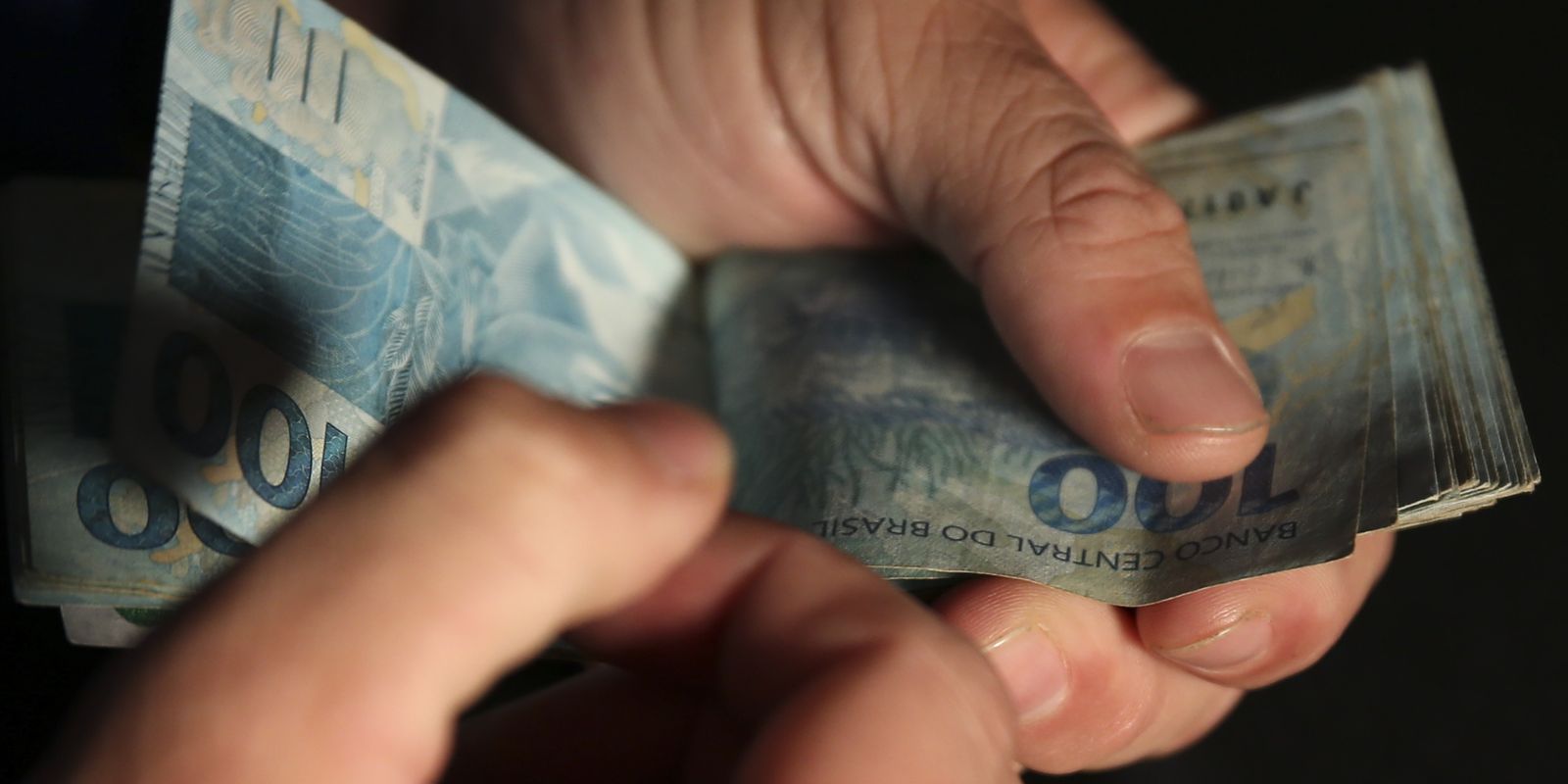 Desenrola Brasil permite uso do FGTS para quitar dívidas em atraso
