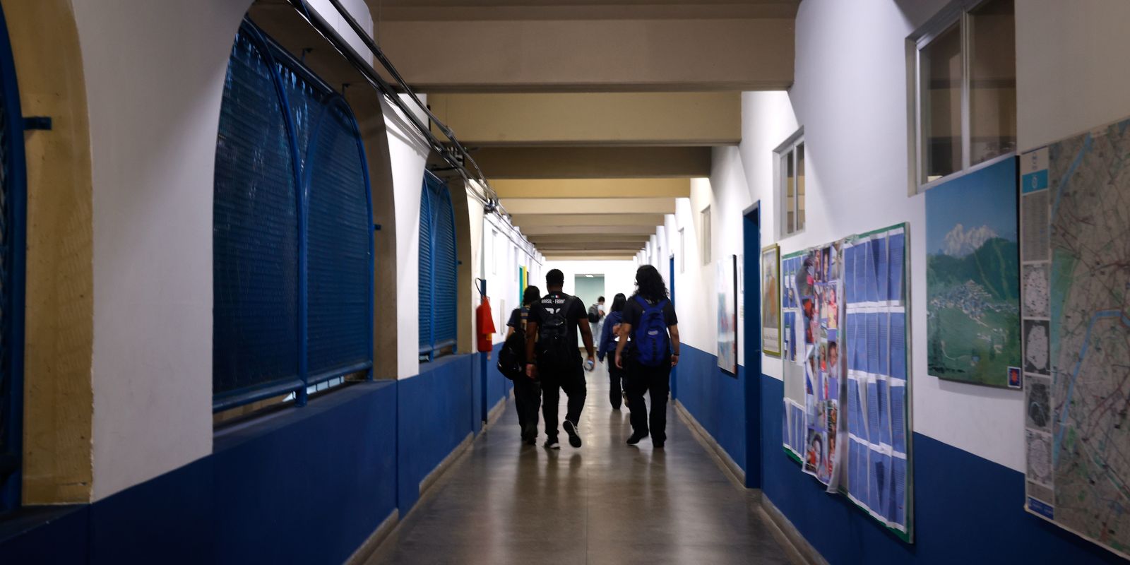 Desafio da violência escolar: 71,7% dos gestores de escolas relatam dificuldades