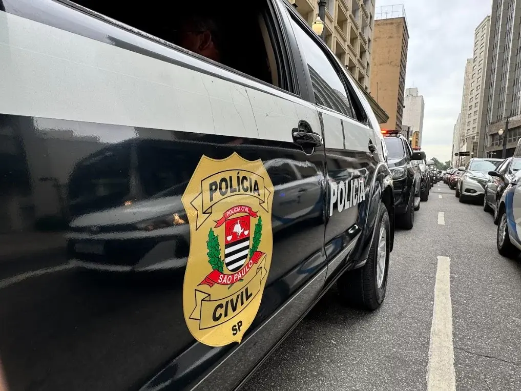 Mulher é presa em Guarujá por lavagem de dinheiro, ocultação de bens e furto qualificado