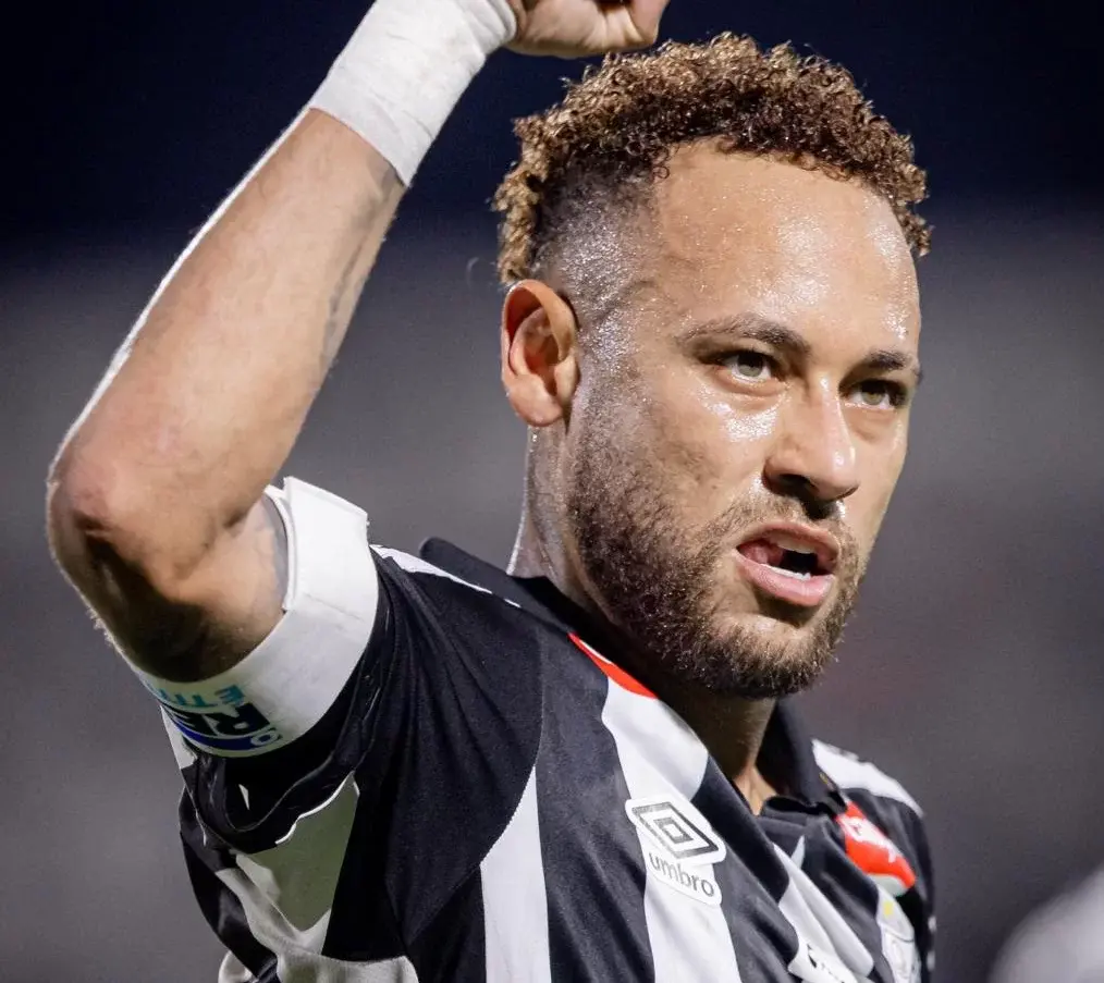 Neymar marca em 'despedida' da Vila, Santos vence Bragantino e escapa do Z4