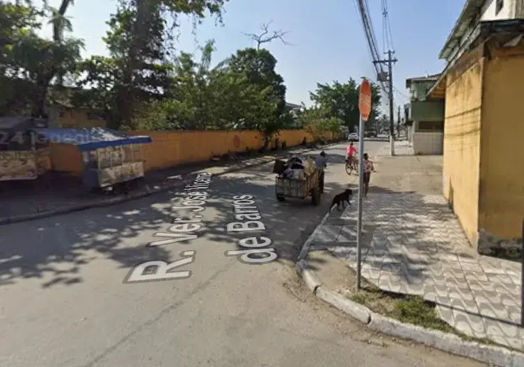 PMs são hostilizados por mais de 30 pessoas durante patrulhamento na Vila Margarida