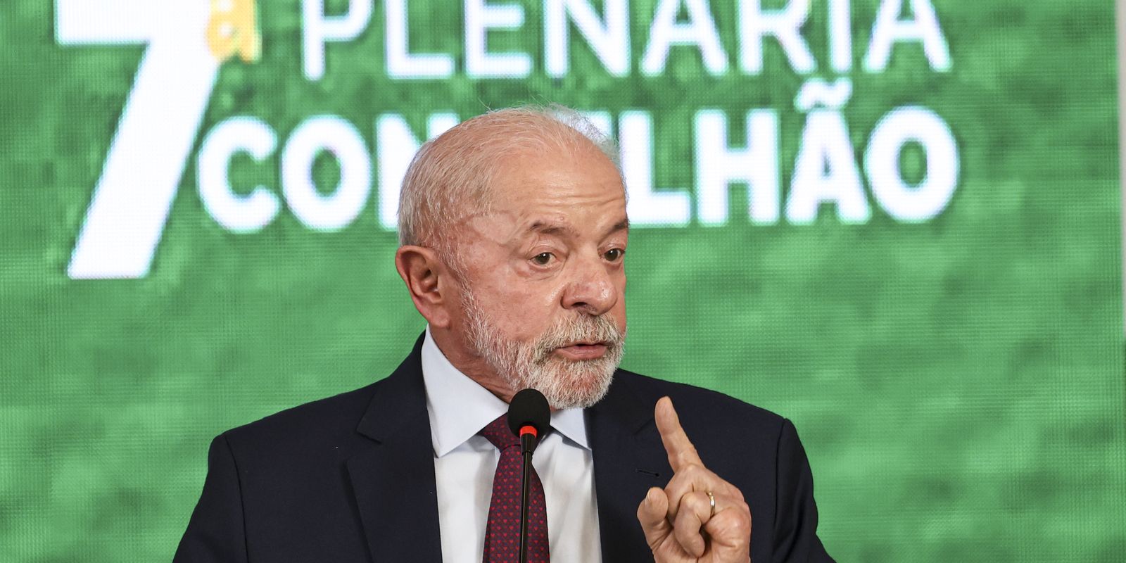 Governo avalia devolução de celular roubado via Correios, anuncia Lula
