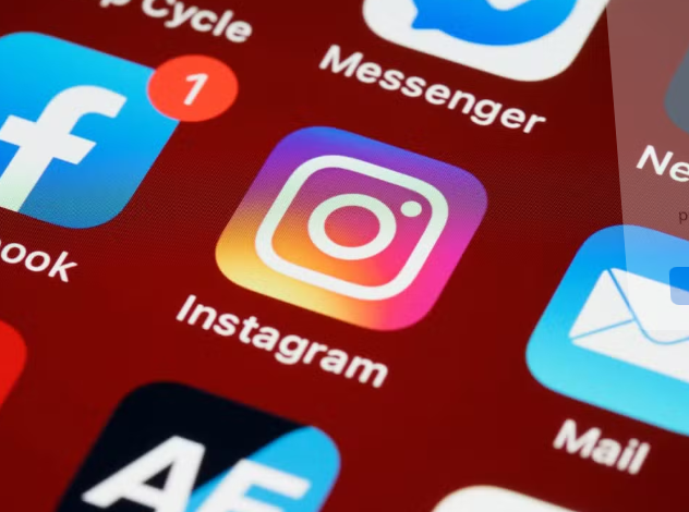 Instagram e Facebook fora do ar? Usuários relatam instabilidade nas redes