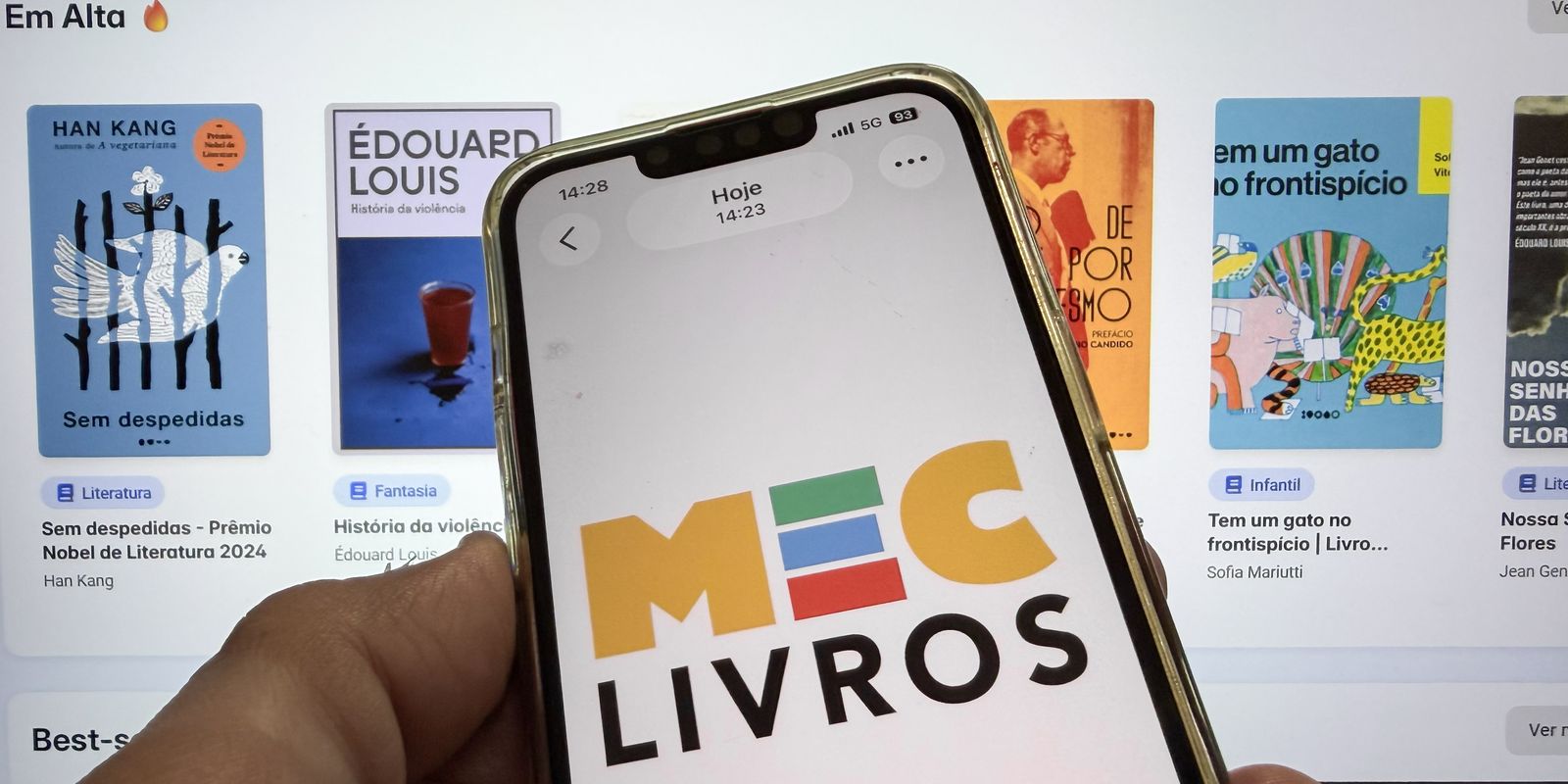 MEC Livros impulsiona leitura com mais de 3 mil obras literárias emprestadas diariamente
