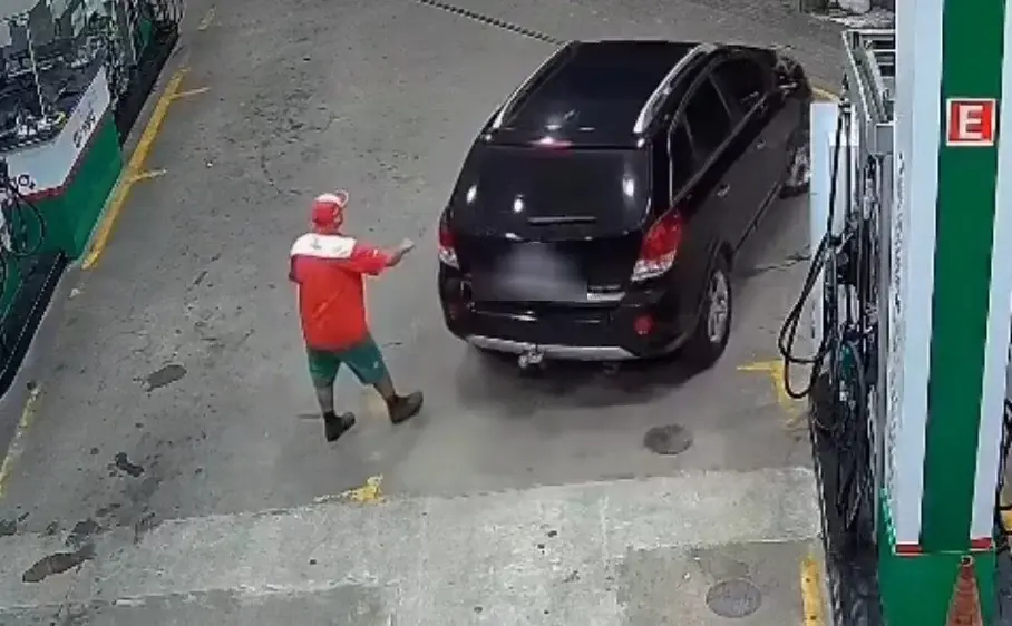 Motorista abastece mais de R$ 300 em posto de gasolina de Praia Grande e vai embora sem pagar; VÍDEO