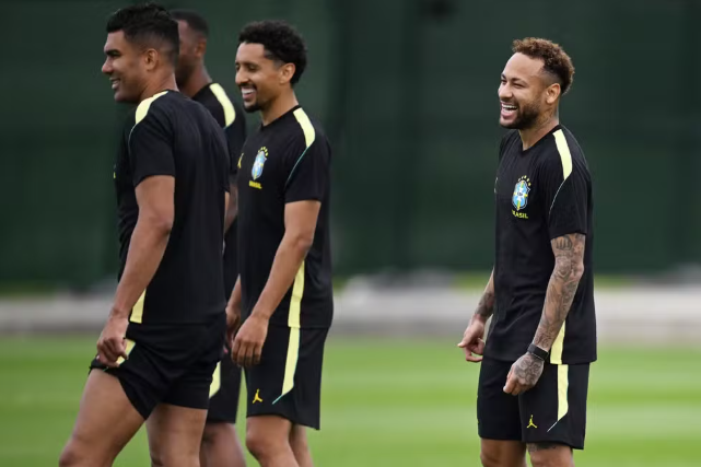 Neymar não viaja com a Seleção e está fora do jogo com o Haiti