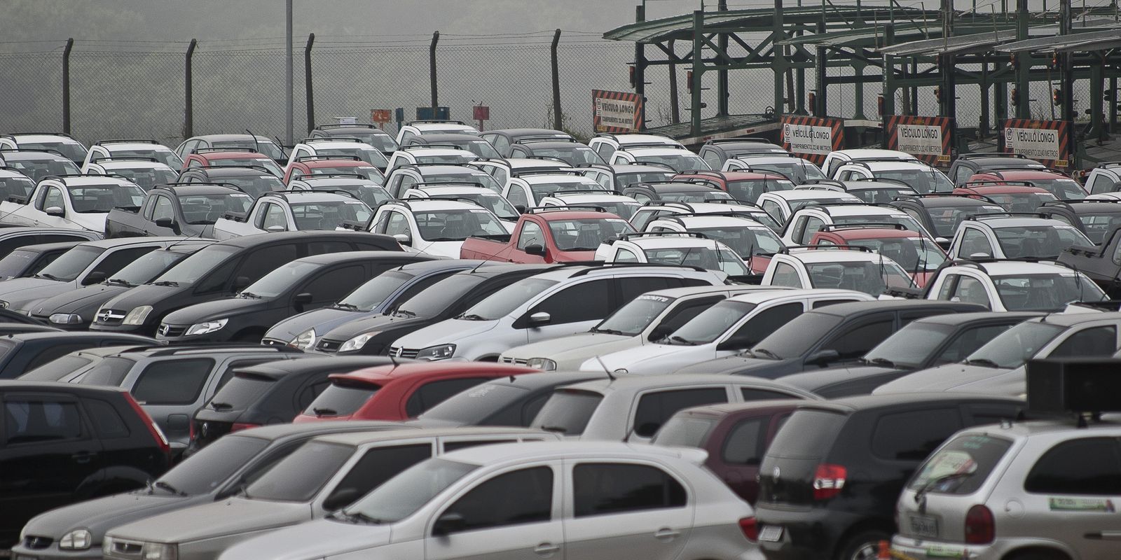 Venda de veículos novos no Brasil registra alta de 15% até maio, impulsionada por programas como Carro Sustentável