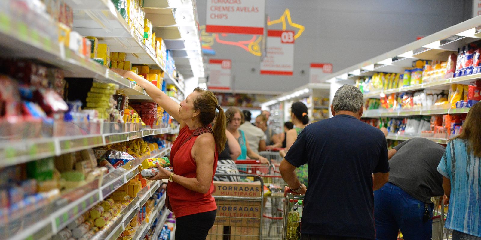 Aumento da cesta básica atinge 17 capitais brasileiras em junho