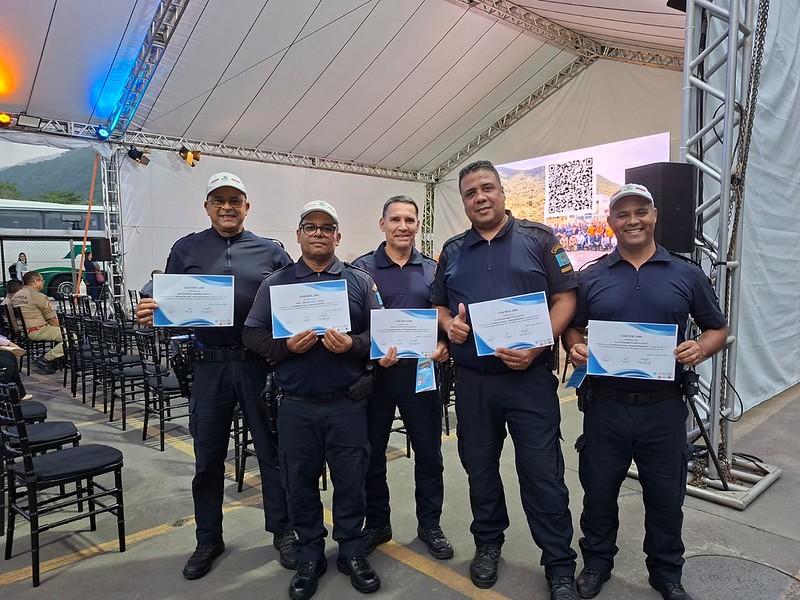 GCM de Guarujá participa de treinamento voltado a emergências junto a comunidades